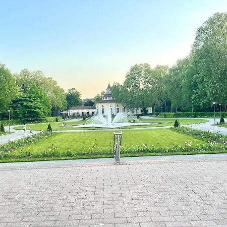 Schoenes In Einer 3er Wg-wohnung Geeignet Fuer Einen Mann Shared *