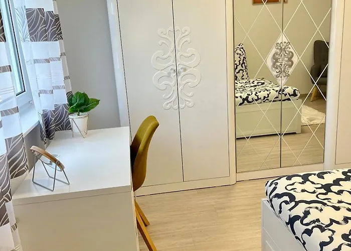 Apartment Schönes In Einer 3er Wg-wohnung Geeignet Für Einen Mann *